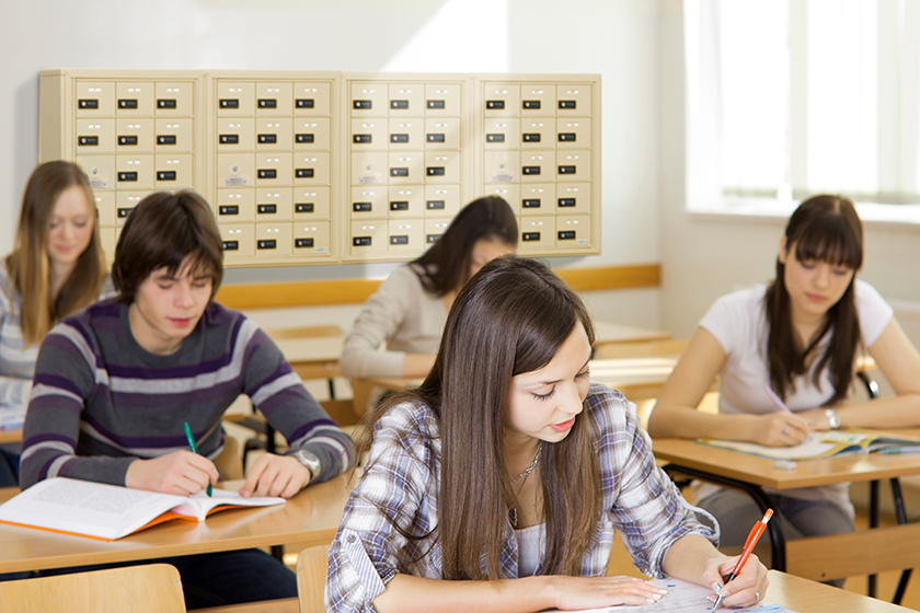 Locker-Blog_ManageCellLkrs_Classroom